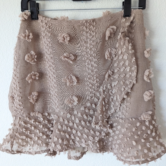 &merci ruffled mini skirt - Picture 2 of 7